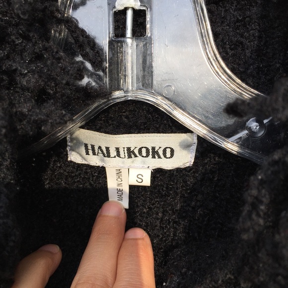 Vintage Black Cardigan with fringes in neck and end of sleeve S - Picture 2 of 3